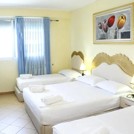 Republika Hotel 3*