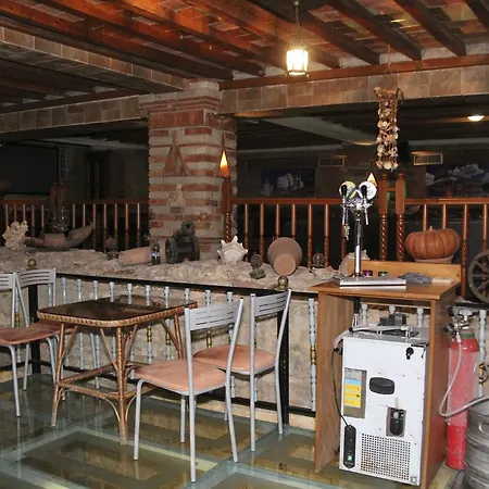 Republika Otel Saranda
