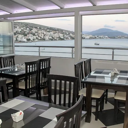 Hotel Republika Sarandë