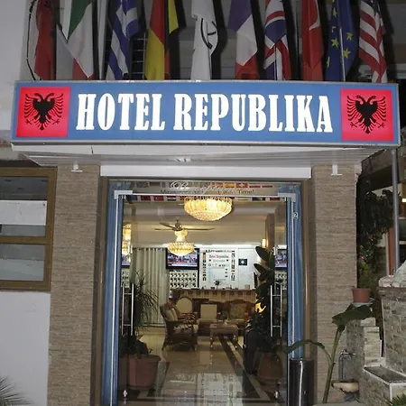 Republika Hotel 3*