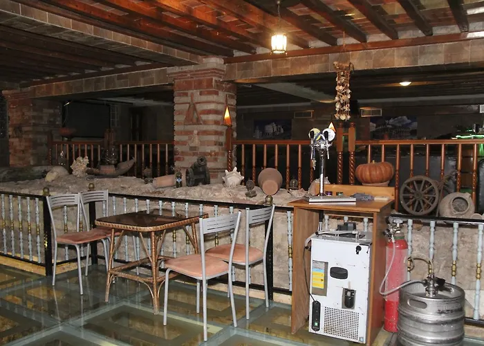 Republika 호텔 Sarandë