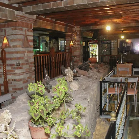 Hotel Republika Sarandë