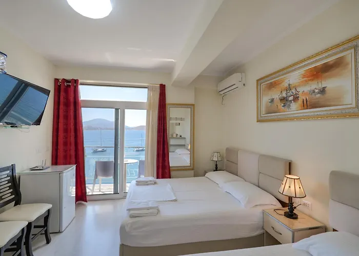 Hotel Republika 3*